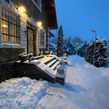 Royal Busteni-adults Only Pensionat 4*